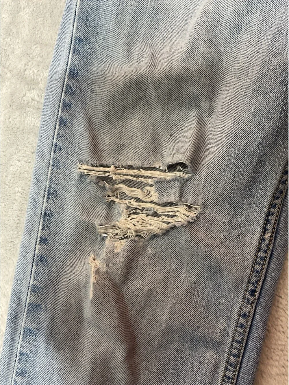 LEVIS 505 Regular Fit MEN'S Jeans Size 34 X 29 Light Wash Distressed